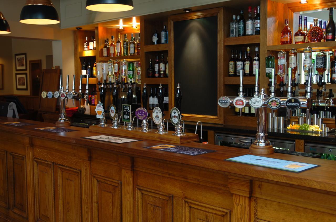 The Bear'S Paw Warmingham Exterior foto The bar at the Old Mill