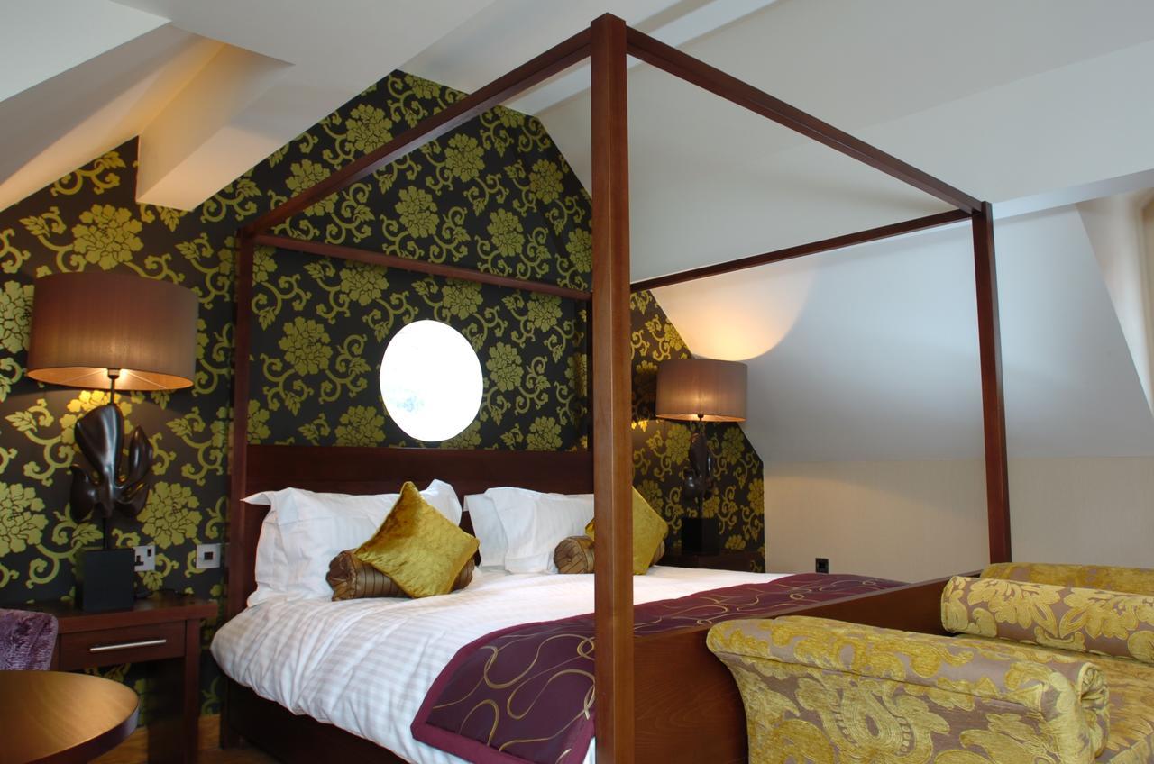 The Bear'S Paw Warmingham Exterior foto A room at the hotel