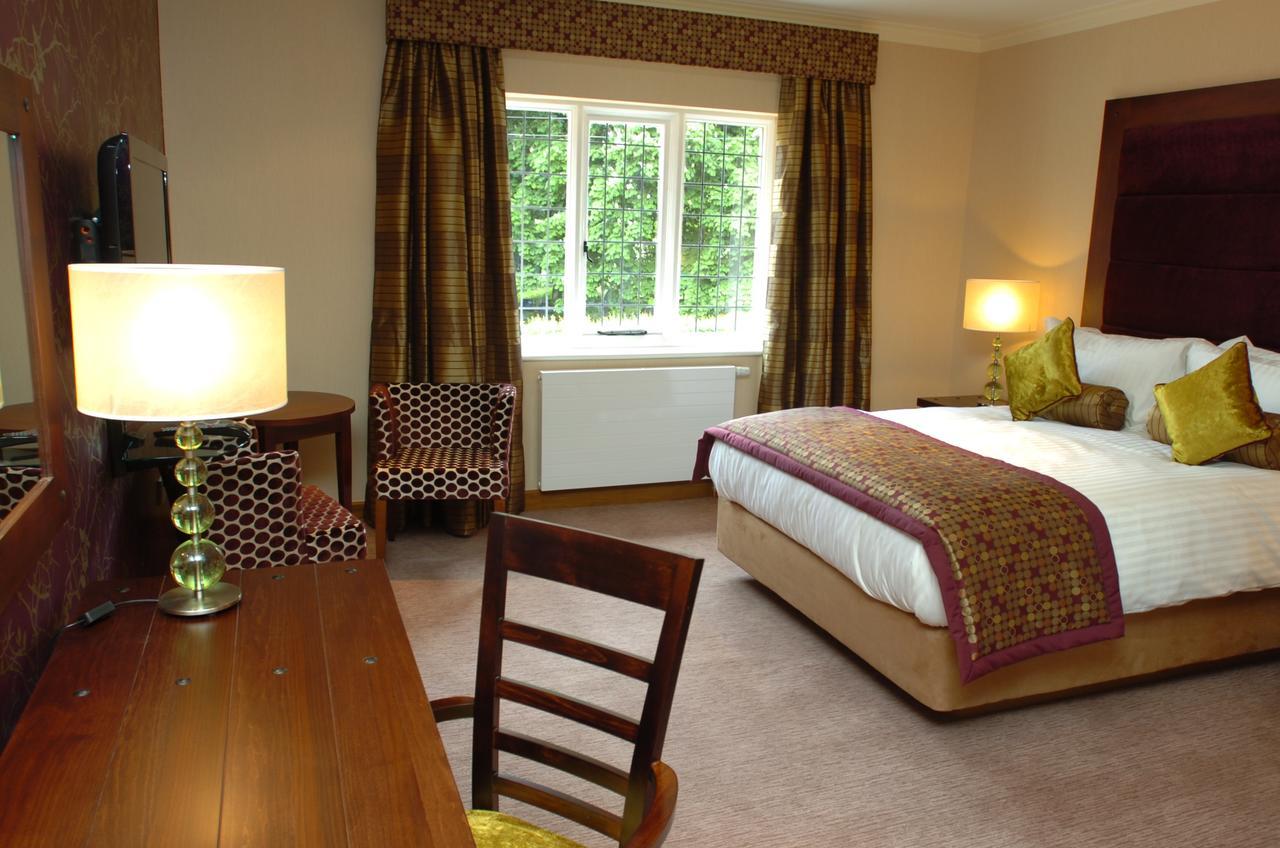 The Bear'S Paw Warmingham Exterior foto A bedroom at the hotel