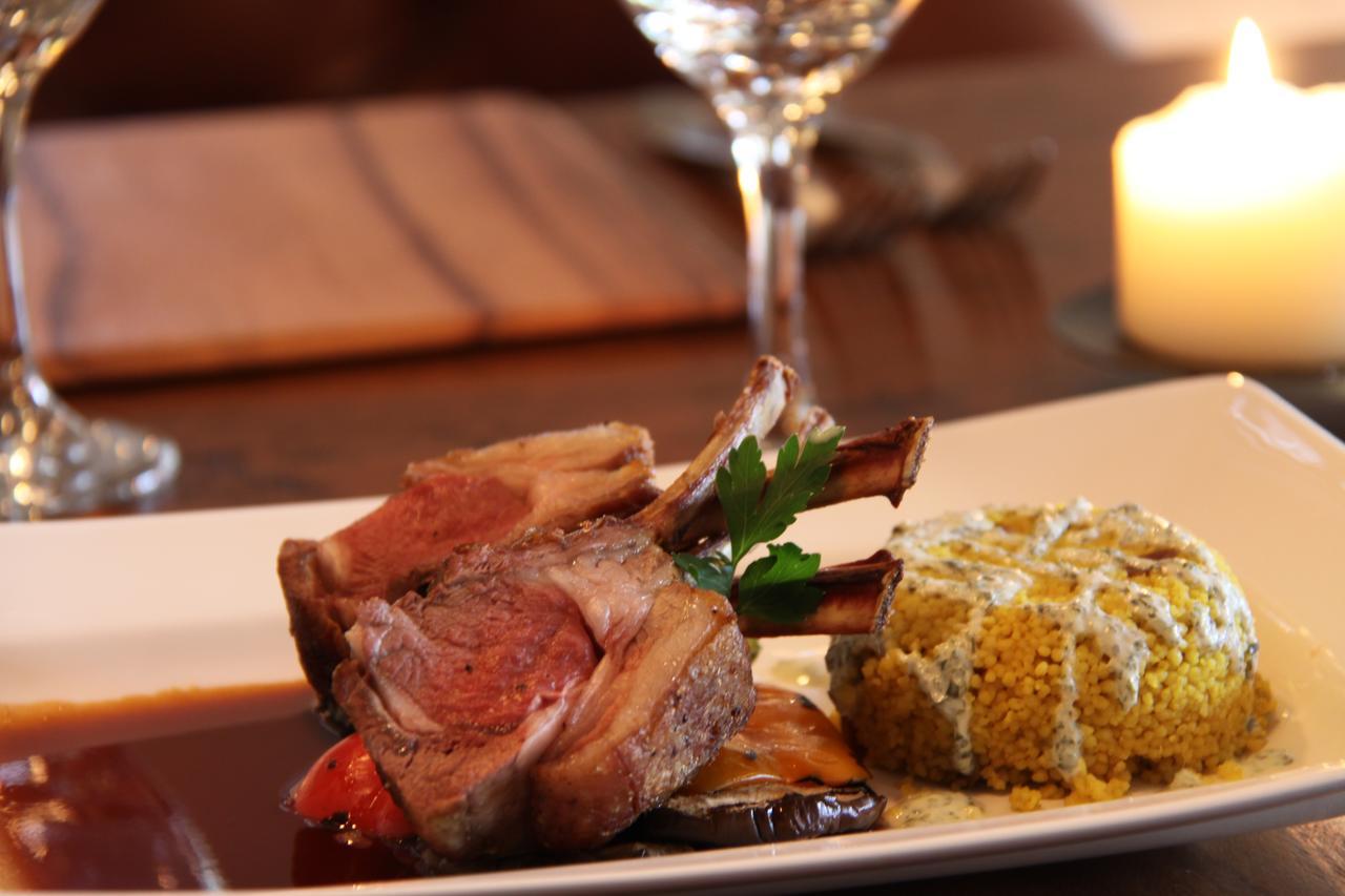The Bear'S Paw Warmingham Exterior foto Rack of lamb