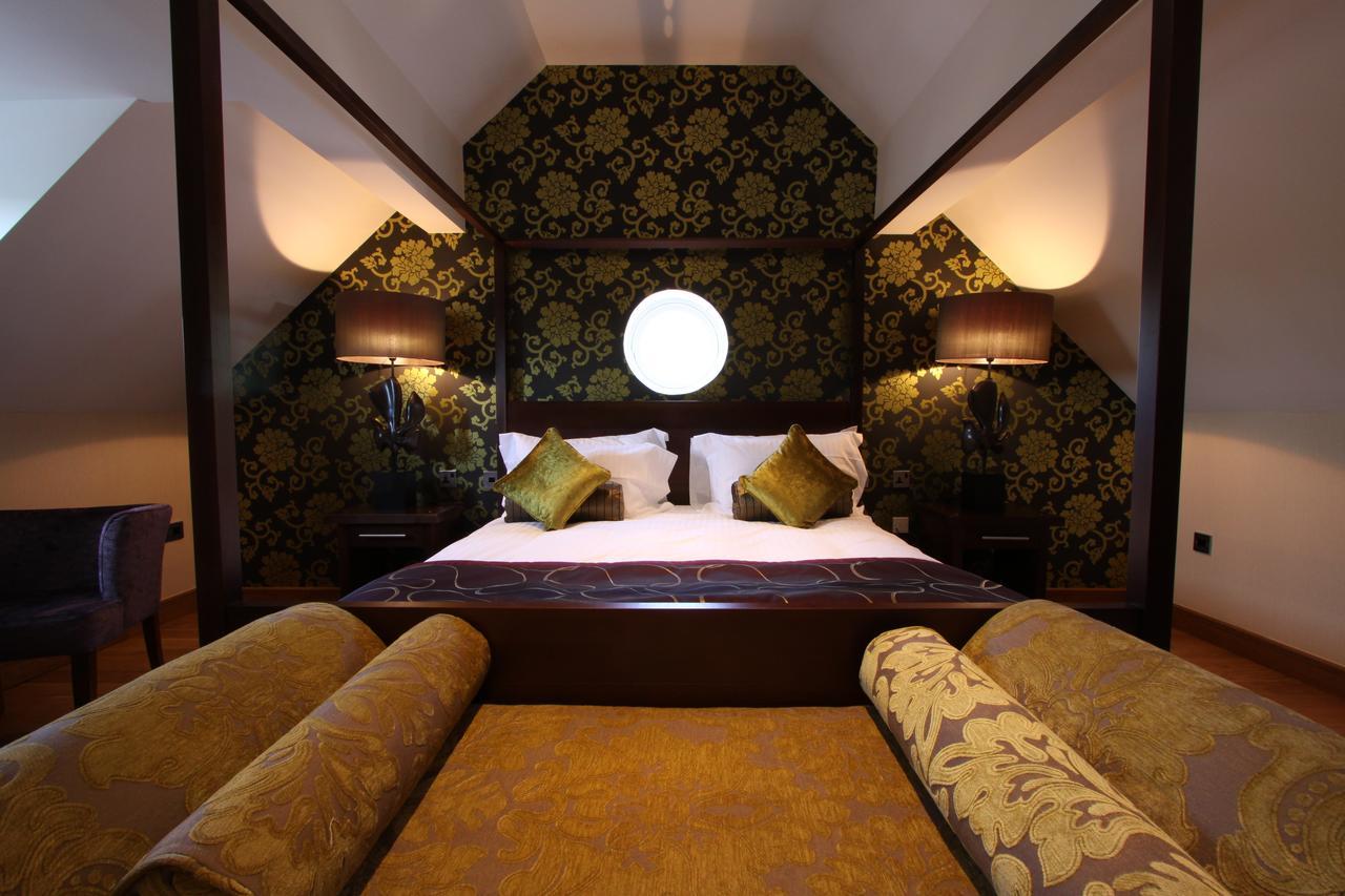 The Bear'S Paw Warmingham Exterior foto A suite at the hotel